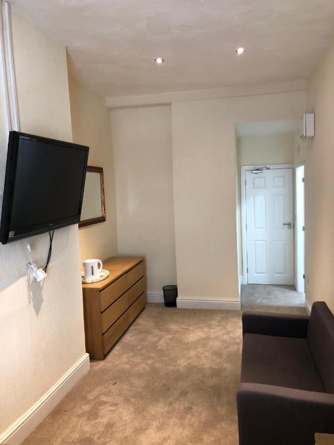 Wellington Tavern Accommodation Dewsbury Eksteriør bilde